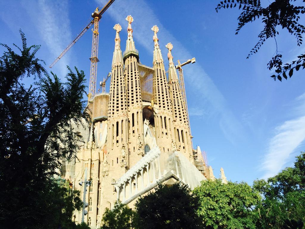 Apartments Barcelona Sagrada Εξωτερικό φωτογραφία